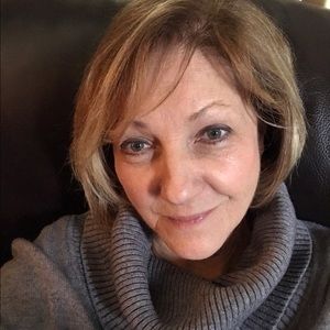 Meet your Posher, Carol