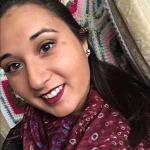 Meet your Posher, Brooke