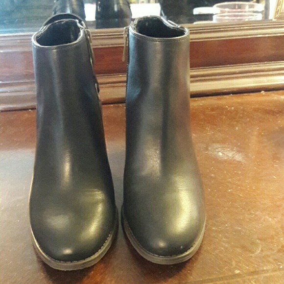 Woman's Ankle Booties Never Worn