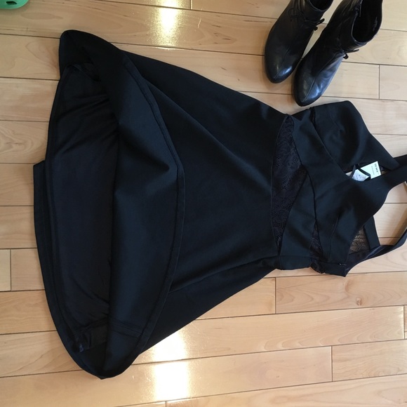 NWT BCBG BLACK DRESS 10 - Picture 4 of 4