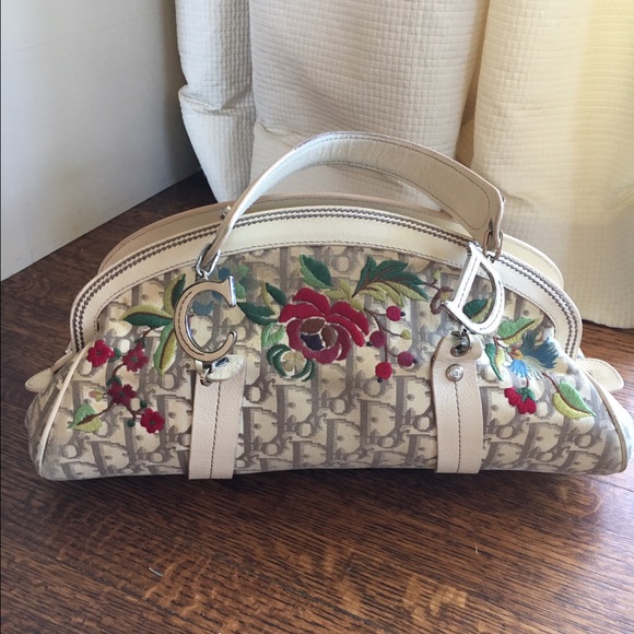 CHRISTIAN DIOR PURSE