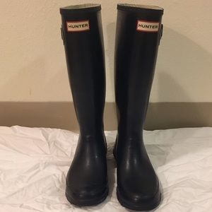 Hunter Huntress Boots