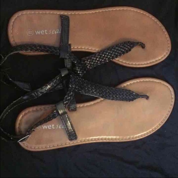 Wet seal Sandals