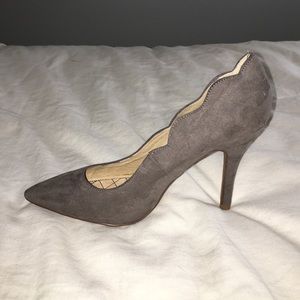 Chinese Laundry Grey Scalloped Heels