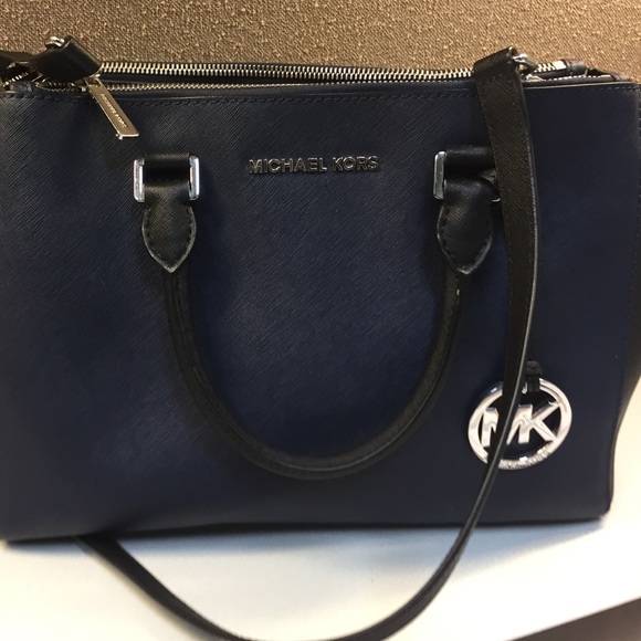 Micheal Kors bag