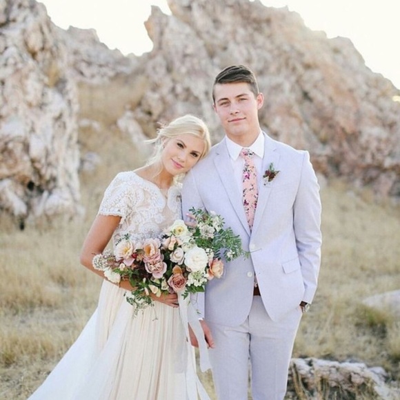 Pink men's tie! - Picture 3 of 3