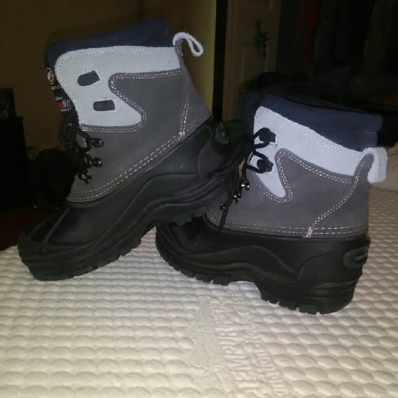 Boys boots new