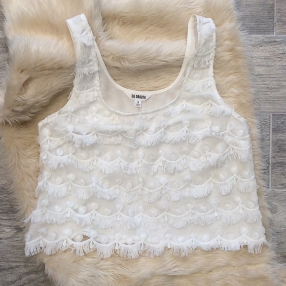 🌹BB Dakota: White Fringe Crop Top🌹