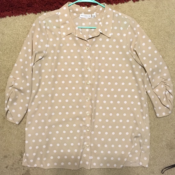 BUNDLED! Tan Polka Dot Button-Up Top