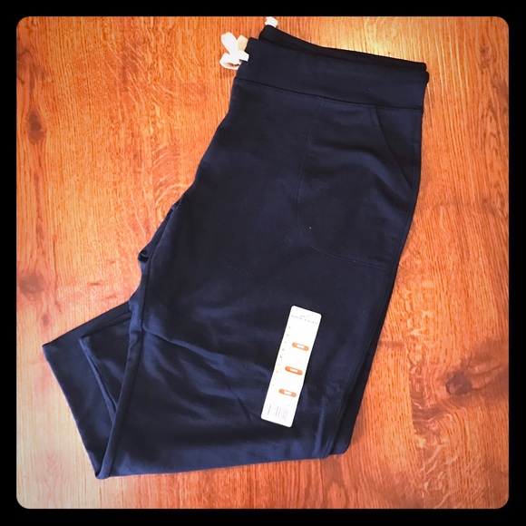 Eddie Bauer Pants - ❤️FINAL SALE❤️ NWT Eddie Bauer Capris