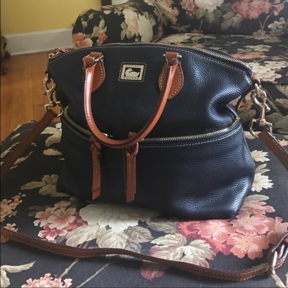 Dooney & bourke  navy blue purse