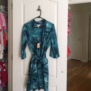 Cabernet Polyester (silky) Robe w matching neglige