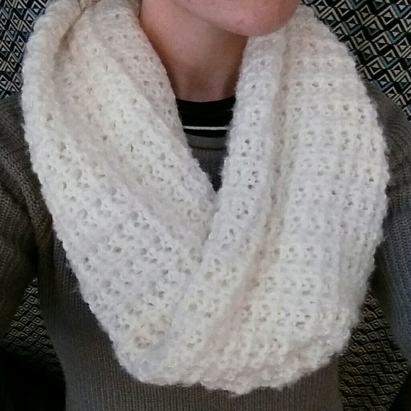 Steve Madden Accessories - Steve Madden Off White and Iridescent Cowl Scarf