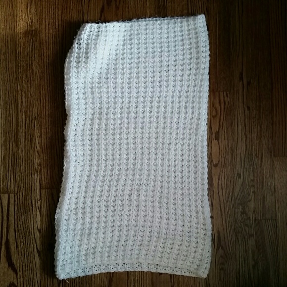 Steve Madden Off White and Iridescent Cowl Scarf - Picture 3 of 4