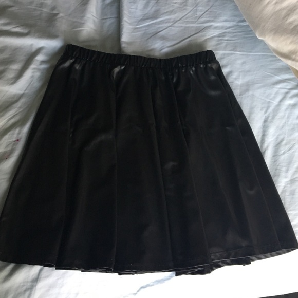 Leather skirt