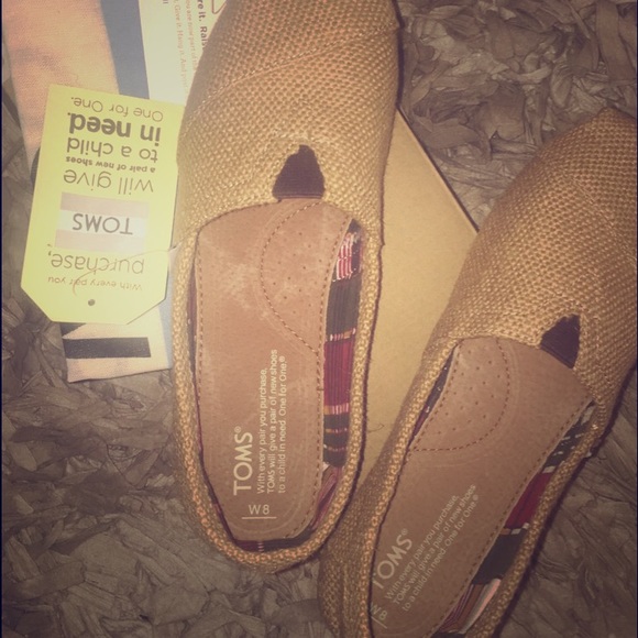Brand new burlap Toms