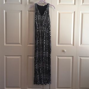 PETITE Black and White Printed Maxi Dress