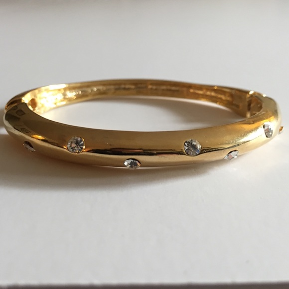 Vintage Gold Hinged Bracelet - Picture 1 of 4