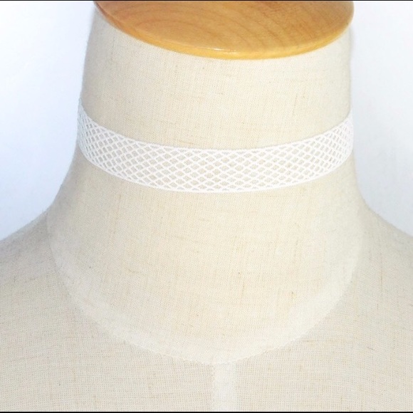 Net Chokers - Picture 5 of 6