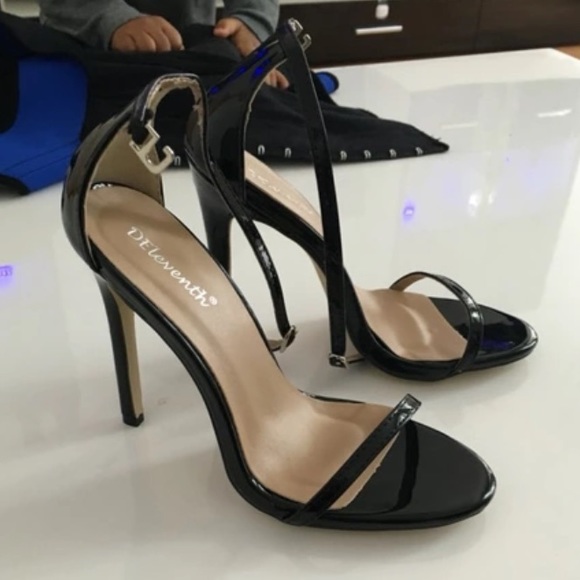 Black thin strap high heels sz 7