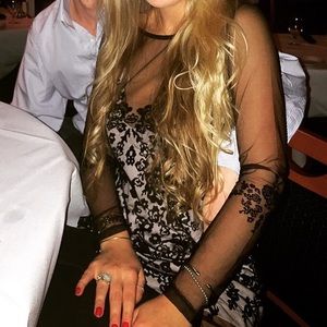 Black and nude lace dress-like for love and lemons