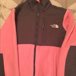Brand new women's pink north face size small