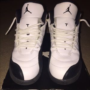 Jordan 12s size 3 youth.