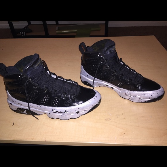 Custom Jordan 9 - Picture 2 of 4