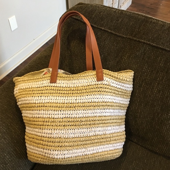 Straw tote bag