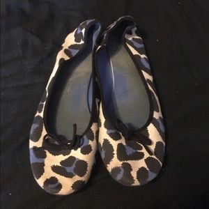 Predictions flat size 6 1/2