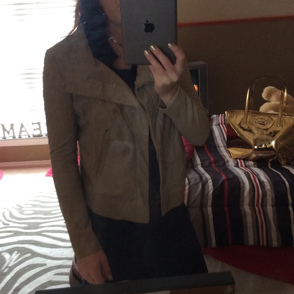 BCBG beige asymmetrical jacket