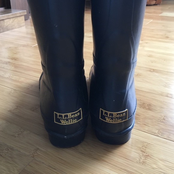 ✨✨L.L. Bean Wellie Rainboots