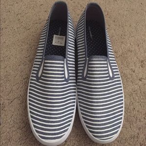 Canvas slip-ons