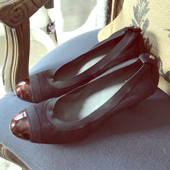 Stuart Weitzman.beautiful black and brown  shoes -