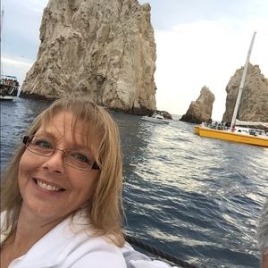 Meet your Posher, Toni