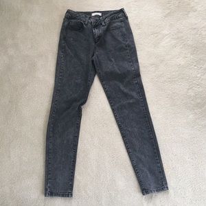 Grey jeggings