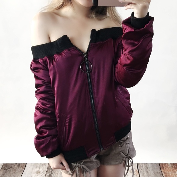 Off Shoulder Bomber Jacket - Picture 4 of 4
