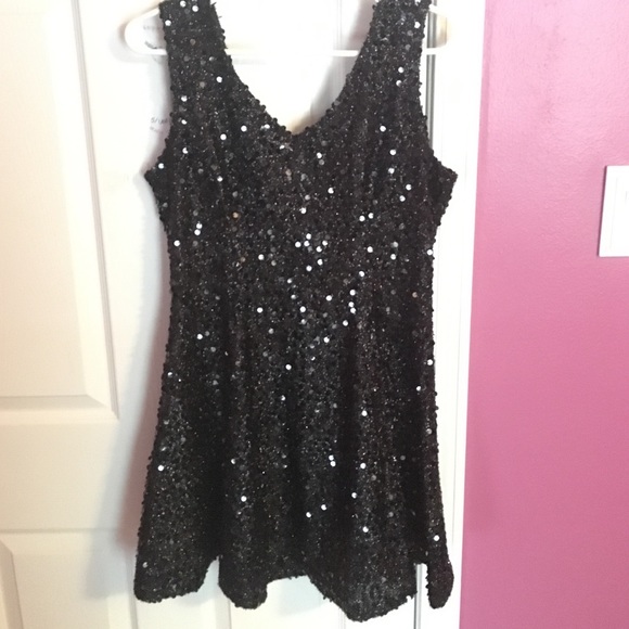 Black sparkly dress