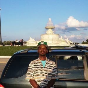 Meet your Posher, Henry