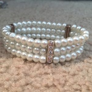Pearl bracelet