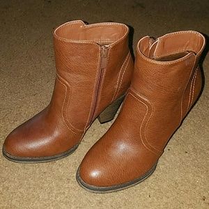 Comfy Almond Toe Stacked Block Heel Side Zipper