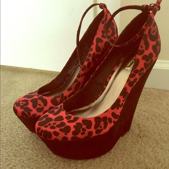 Red and black leopard print wedges