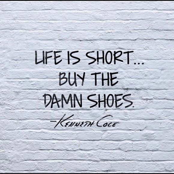 Buy my damn shoes!! 😍👠👢👟💁🏼