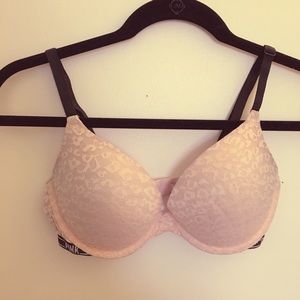 Pink 32D Light Pink Push-Up Bra