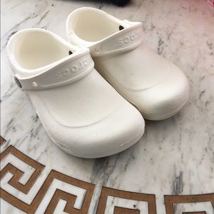 Crocs- bistro slip resistant