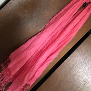 Pink pashmina