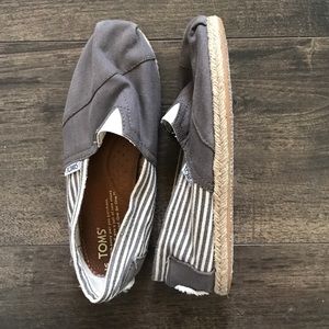 Women's Toms