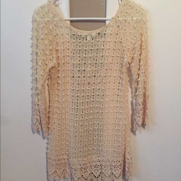 Cream Lace overlay dress - Picture 3 of 3