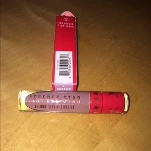 Deceased liquid lip by Jeffree Star
