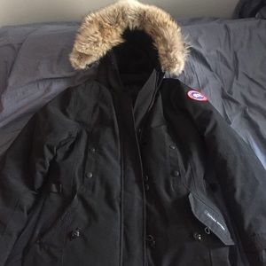 Women's Canada Goose Kensington Parka Size Small